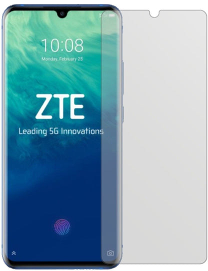 Axon10 Pro mit aufgebrachter dipos Displayschutzfolie, die lästige Fingerabdrücke minimiert