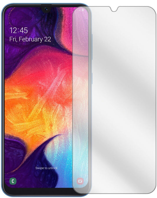 Klare Displayschutzfolie von dipos passend für Samsung Galaxy A50, präziser Zuschnitt und blasenfrei montiert