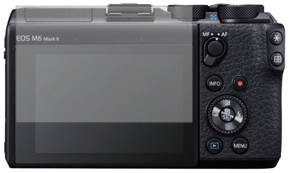 CanonEOS M6 Mark II mit aufgebrachter dipos Displayschutzfolie, die lästige Fingerabdrücke minimiert