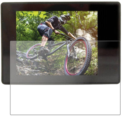 EasypixGoXtreme Black Hawk Plus 4K mit aufgebrachter dipos Panzerfolie, die lästige Fingerabdrücke minimiert
