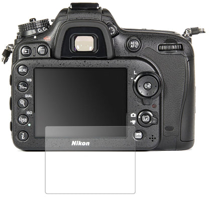 NikonD7100 mit aufgebrachter dipos Panzerfolie, die lästige Fingerabdrücke minimiert